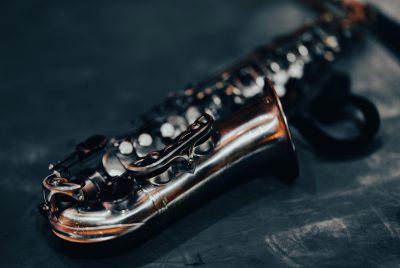 A saxophone lying on its side